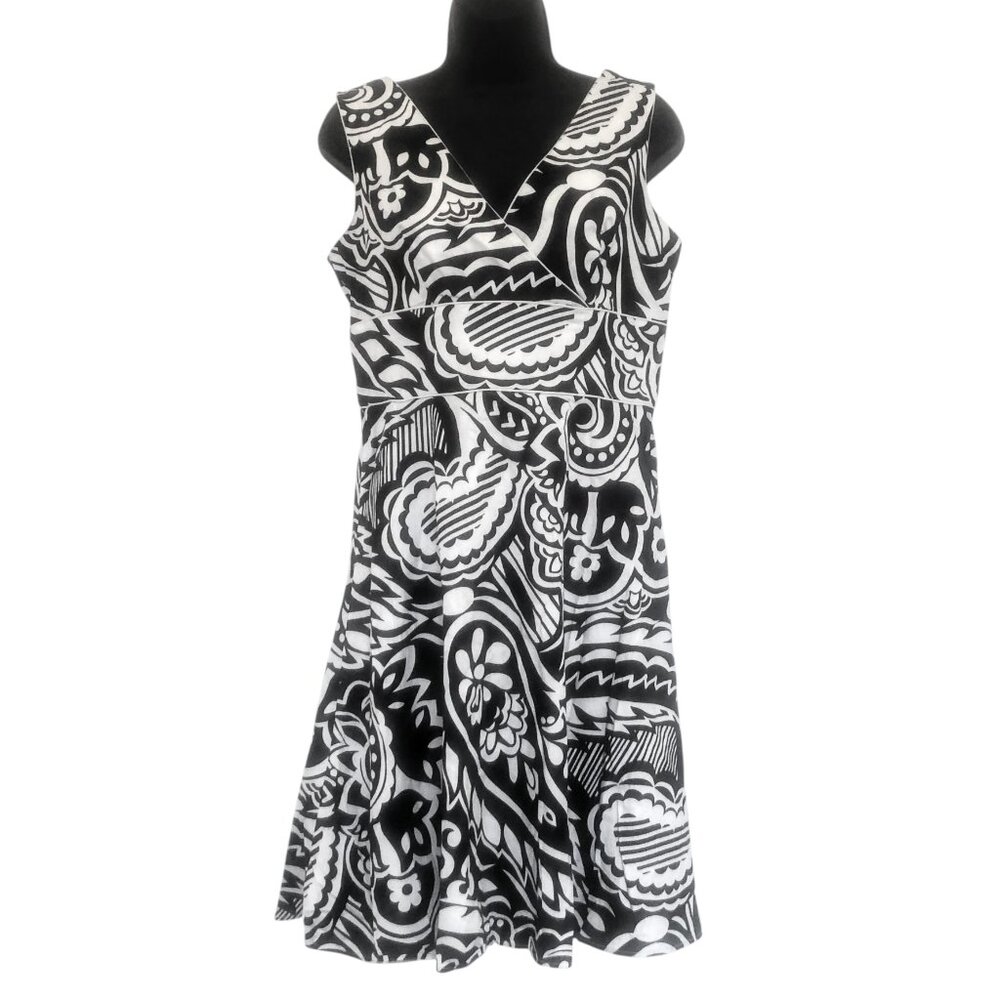 Amanda Smith Black and White Midi Dress
